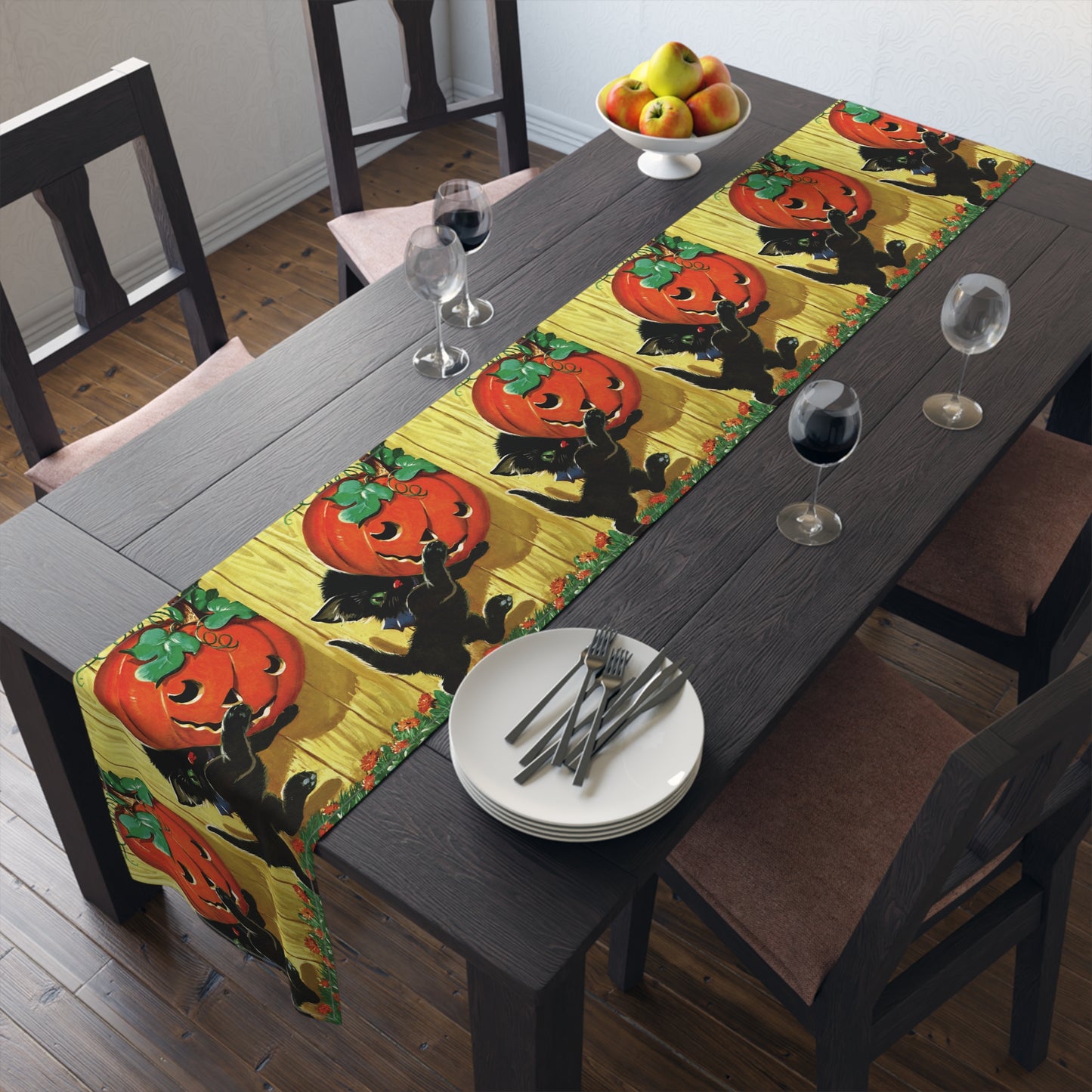 Black Cat With Jack O Lantern Retro Halloween Print Cotton Poly Table Runner