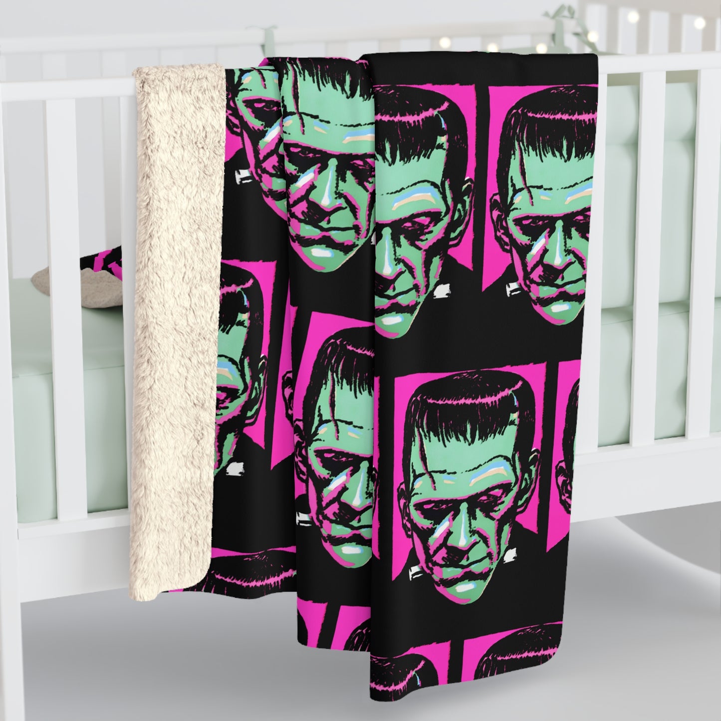 Frankenstein Monster Gothic Horror Retro Halloween Print Sherpa Fleece Blanket